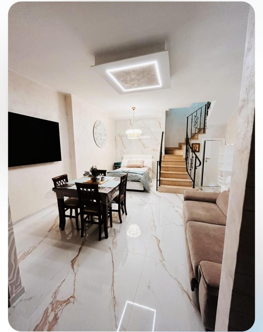 Palazzo In Corte - Nel Cuore Di Бари Екстериор снимка